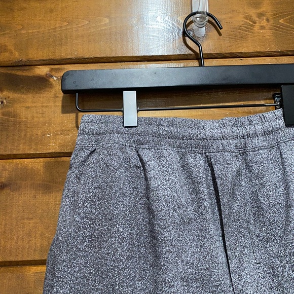 Lululemon Men’s Pace Breaker Short Linerless 9" - Picture 2 of 6